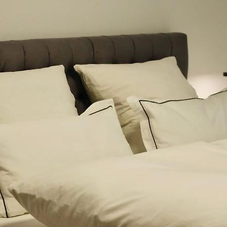 Modern Holiday Apartment In The Heart Of Klingenmünster المظهر الخارجي الصورة