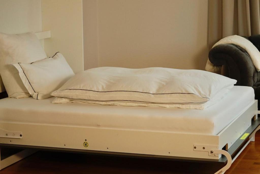 Modern Holiday Apartment In The Heart Of Klingenmünster المظهر الخارجي الصورة